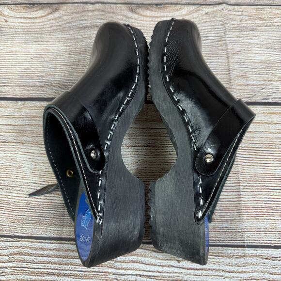 Torpatoffeln Black Patent Leather Cape Clogs Mules Size 36 (5.5/6) Wooden Heel - Picture 9 of 16
